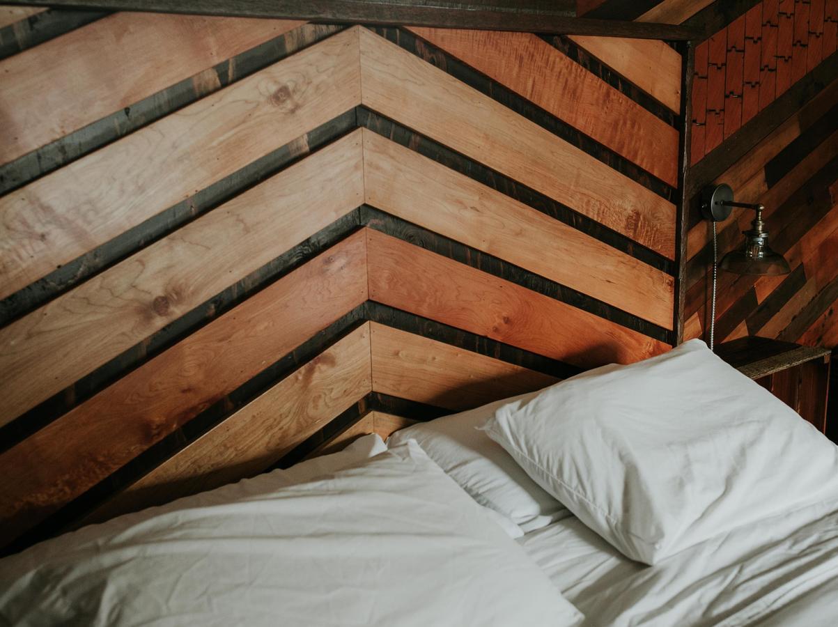 Pitchwood Inn Raymond Экстерьер фото