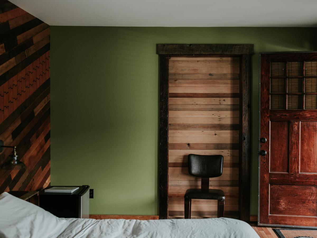 Pitchwood Inn Raymond Экстерьер фото